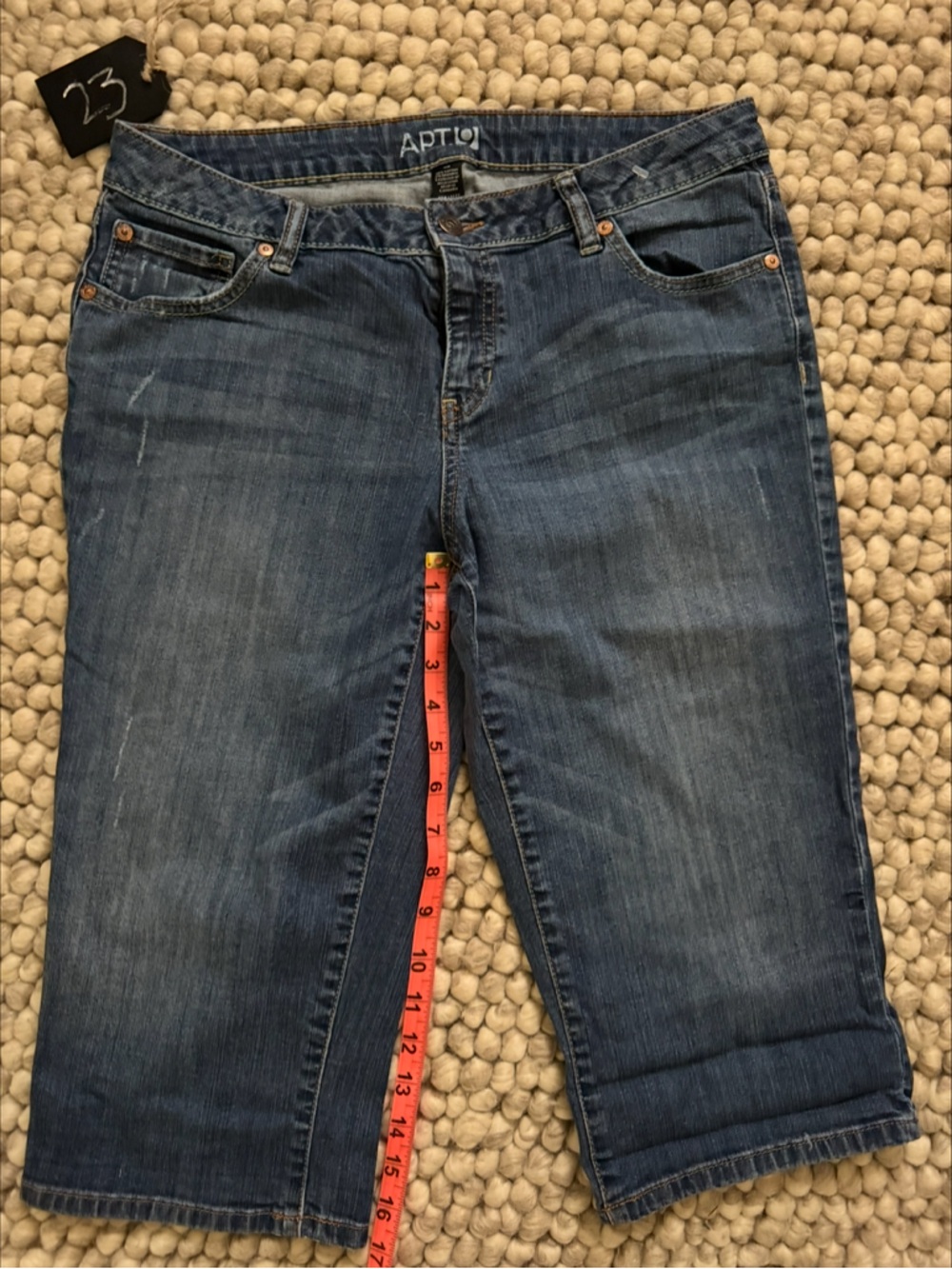 APT 9 women’s jean Capris size 10